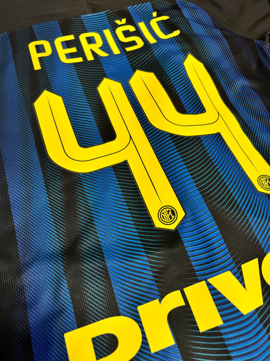 16-17 정품 어센틱 인터밀란 인테르 페리시치 홈 유니폼 상품이미지4