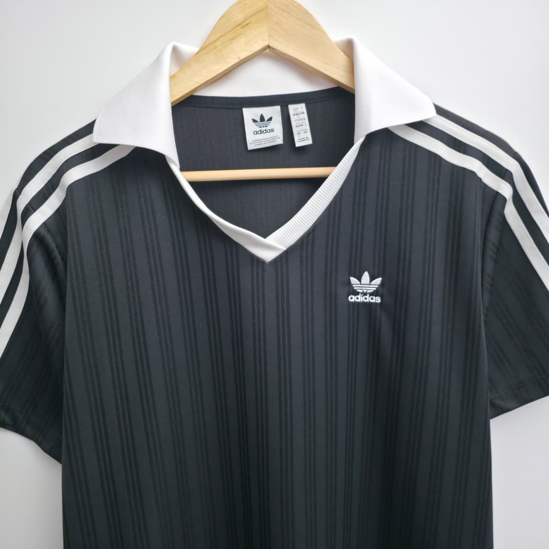 [L] 아디다스 W 아디컬러 풋볼 자카드 브이넥 드레스 상품이미지2