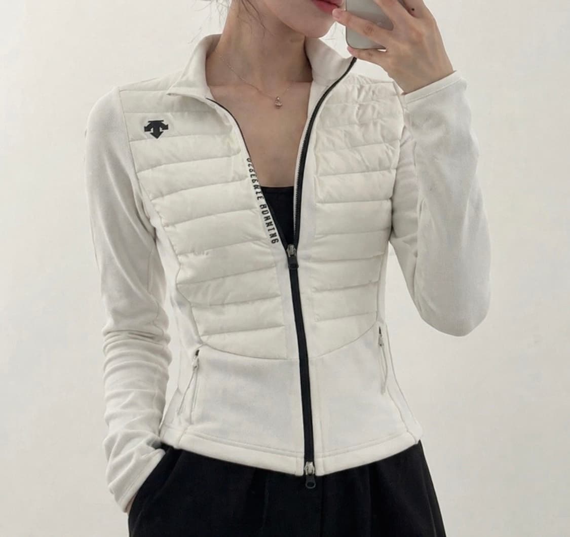 데상트 경량 후리스집업 져지 화이트 상품이미지1