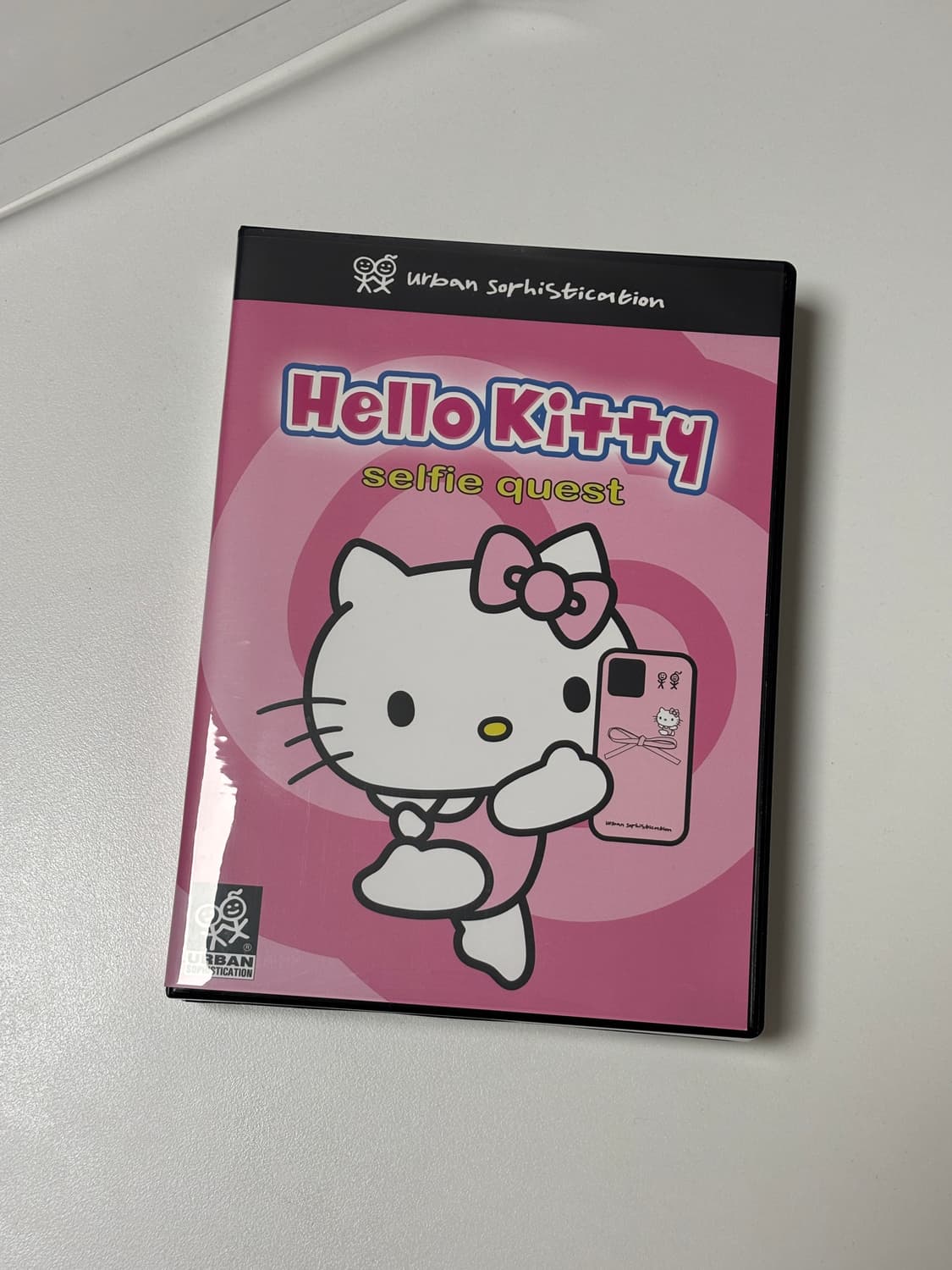 어반소피스티케이션 키티 케이스 아이폰 17 상품이미지1