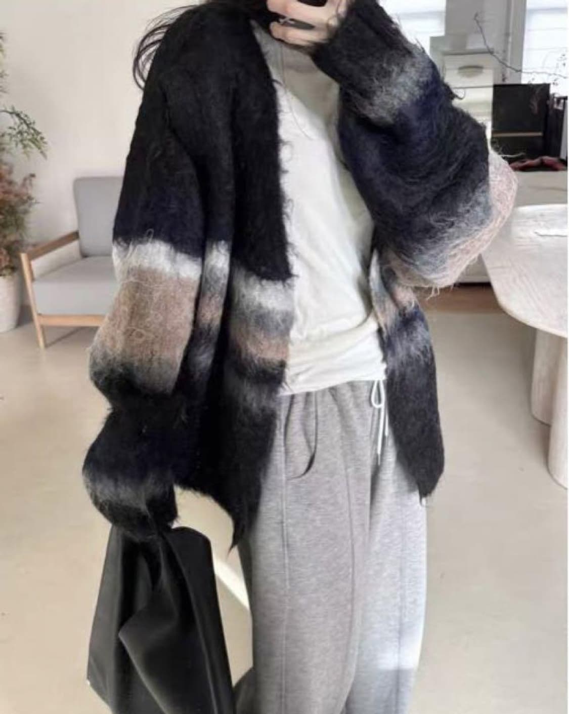 f) perverze 퍼버즈 24fw 모헤어 가디건 상품이미지4