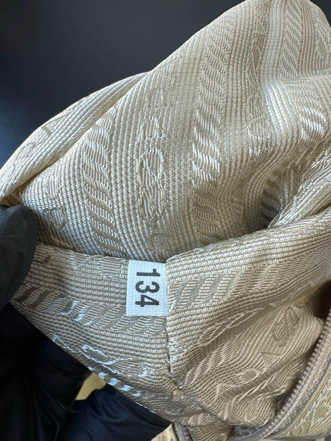 프라다 포코노 크로스백(정품) 상품이미지9