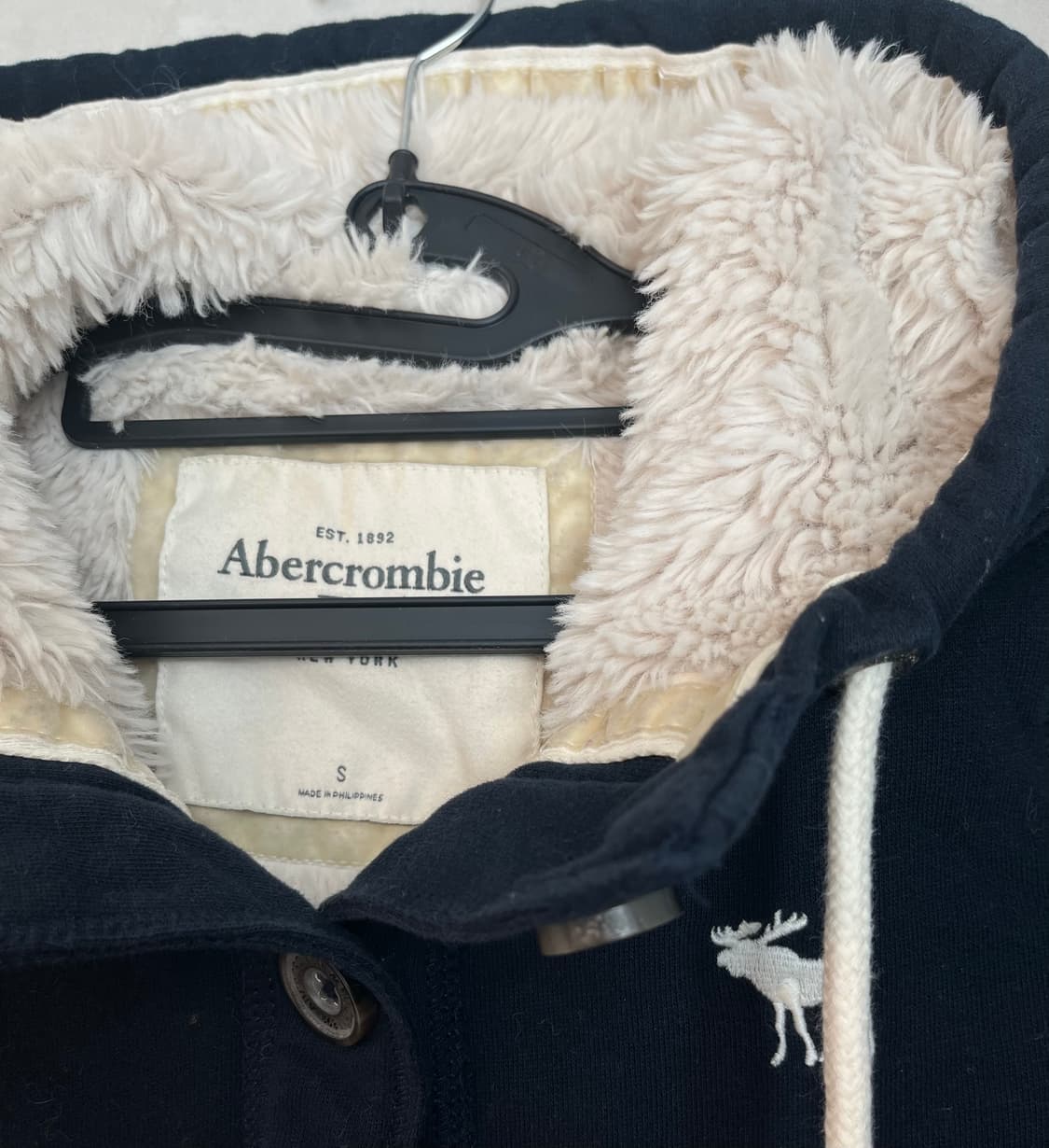 아베크롬비 순록 네이비 버튼 후드집업 [S] 상품이미지4