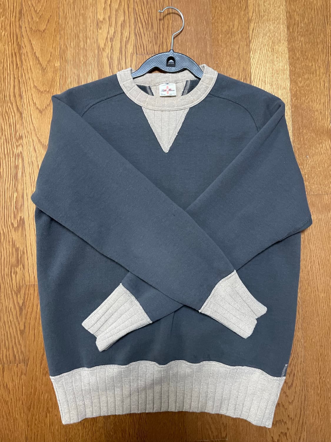 Two moon 루프휠 스웨터 상품이미지7