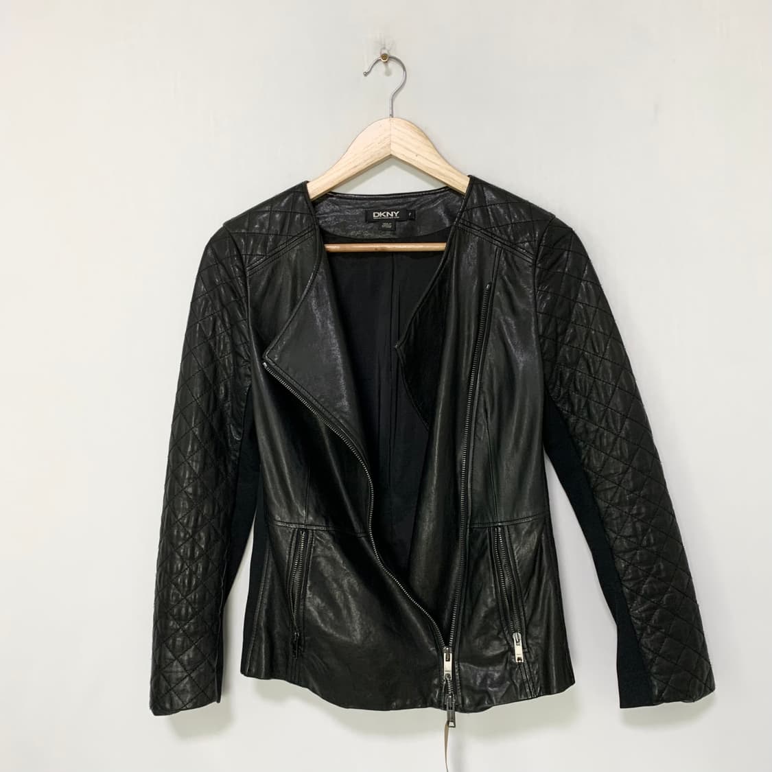 DKNY 00s 퀼팅 양가죽 비대칭사선투웨이지퍼 라이더자켓 블랙 도나카란 상품이미지4