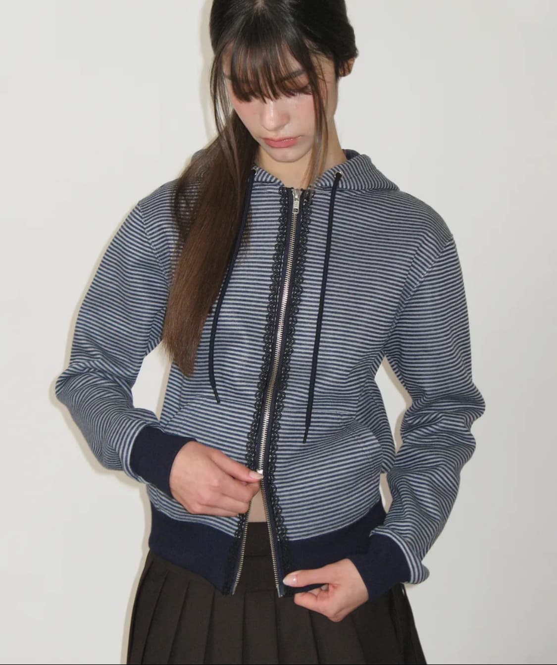 썬번프로젝트 레이스 스트라이프 집업 후디 상품이미지1