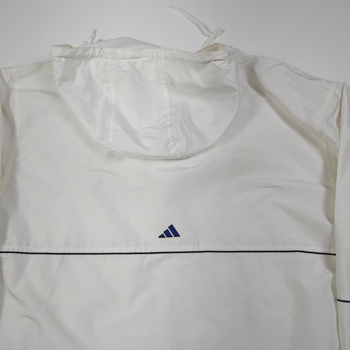 아디다스 올드스쿨 화이트 바람막이  상품이미지4