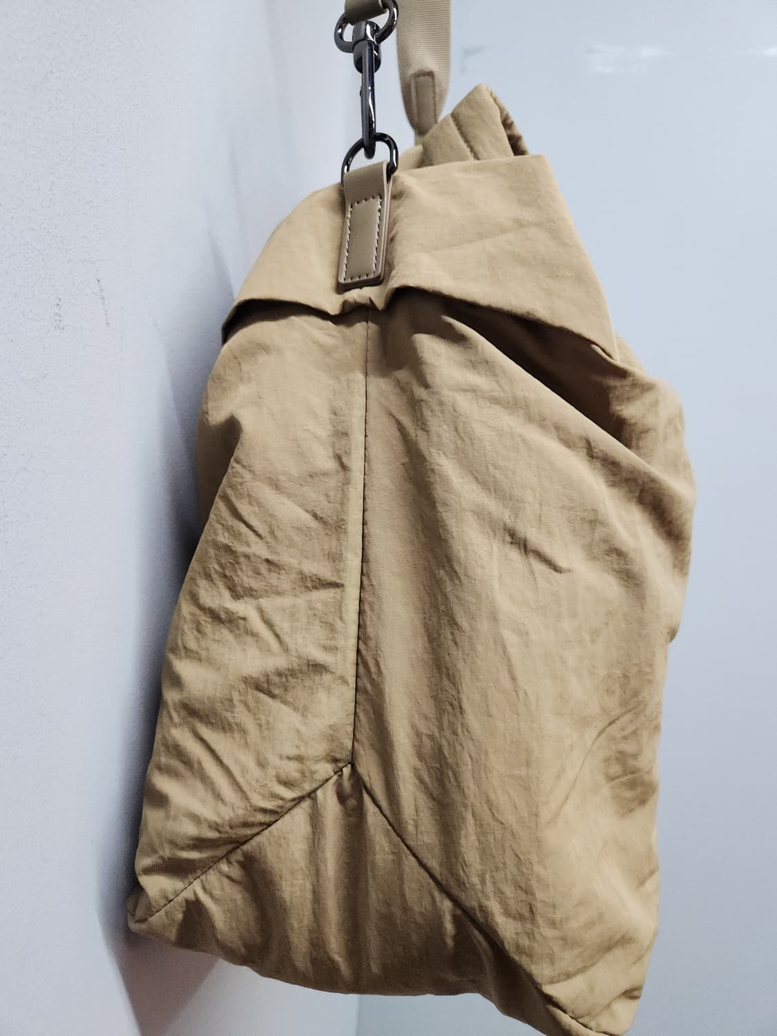 룰루레몬 가방 온 마이 레벨 2.0 베이지 상품이미지3