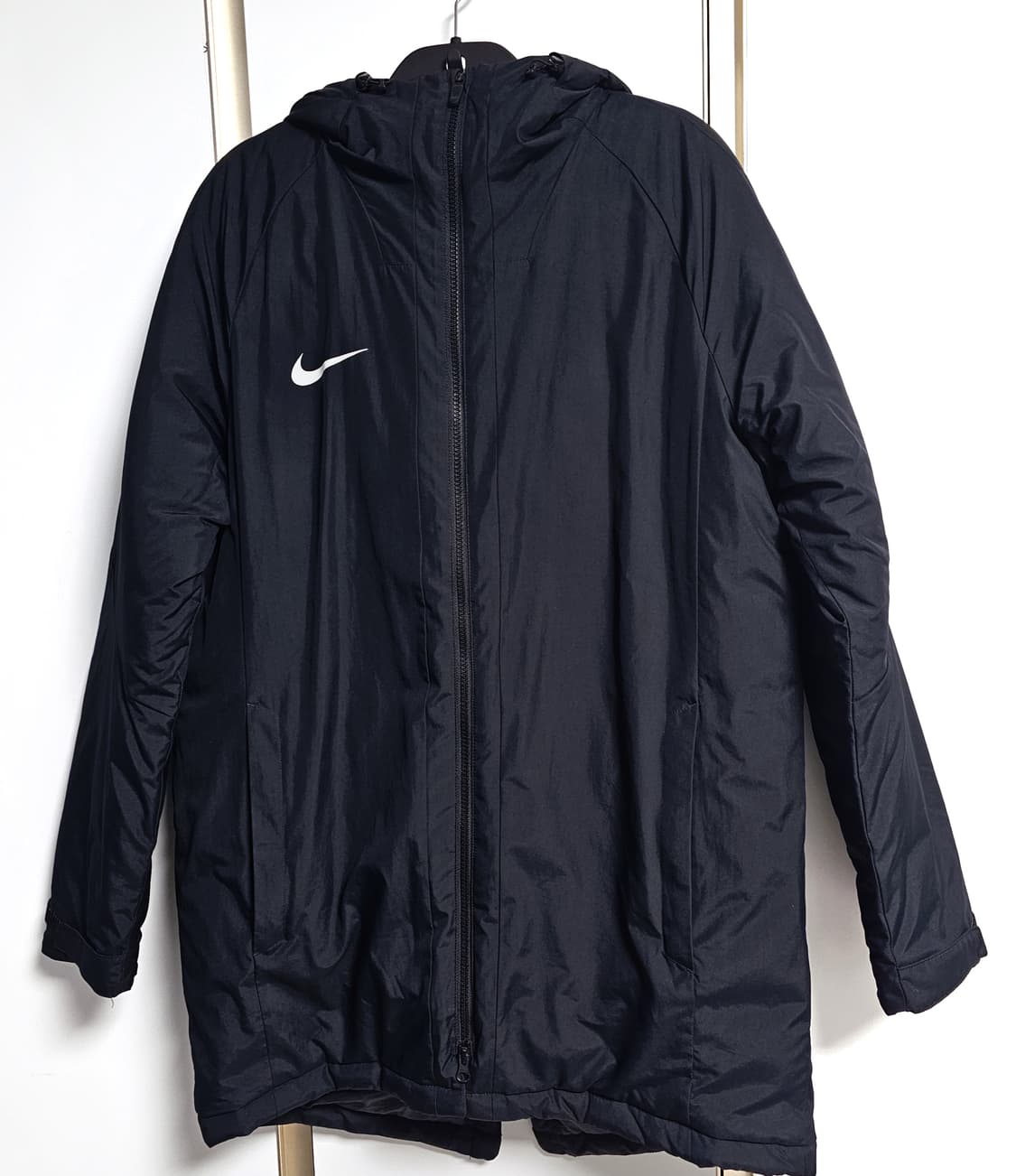 나이키 블랙 후드 패딩 점퍼 상품이미지2