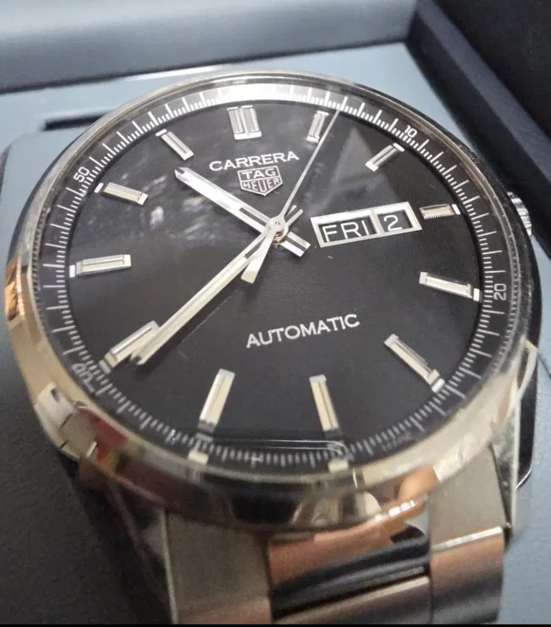 태그호이어 까레라 데이데이트 41mm 검판 상품이미지3