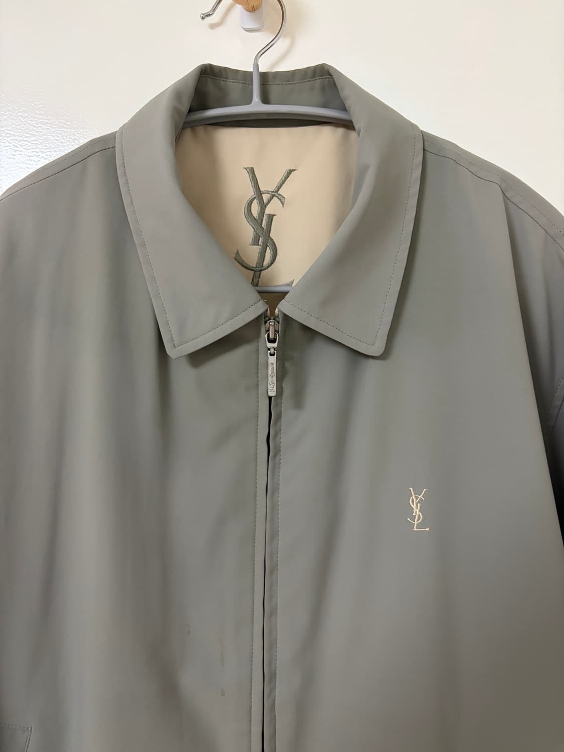 입생로랑 블루종 세이지그린 색상 상품이미지2