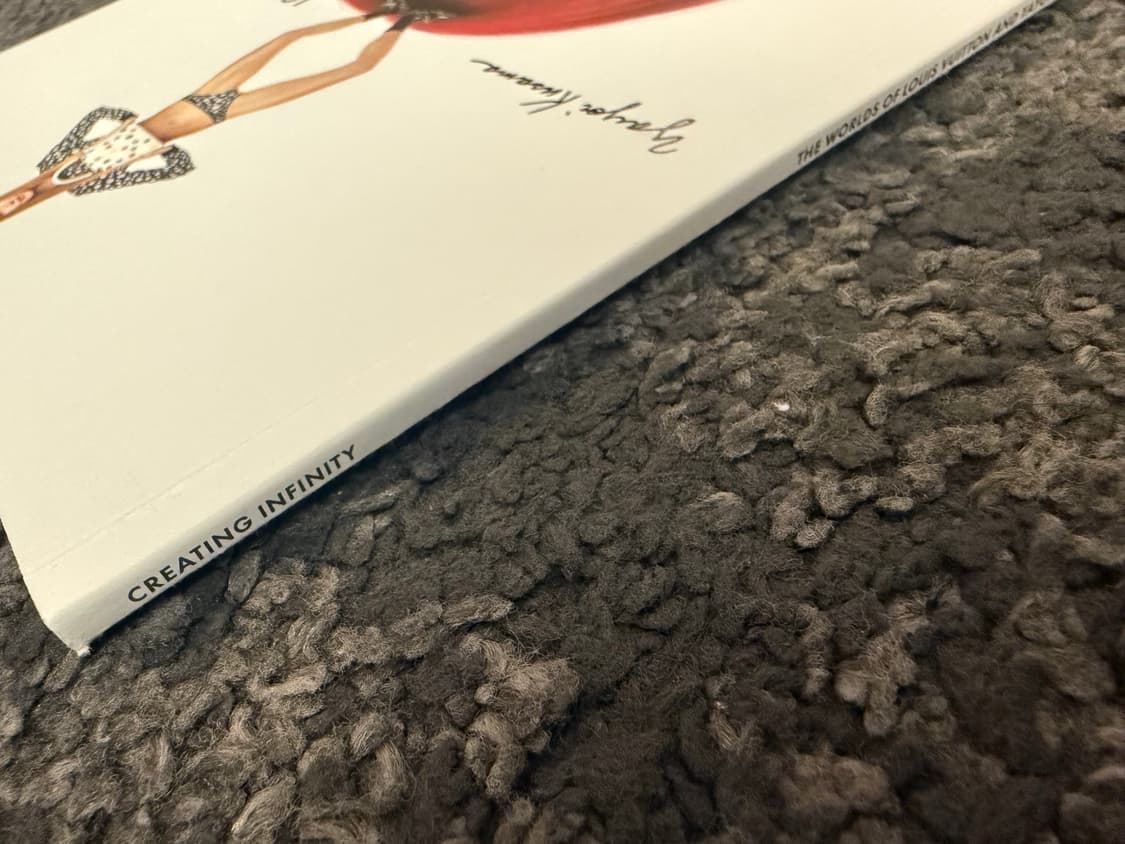 루이비통 x 쿠사마 야요이 아트북 카탈로그 상품이미지2