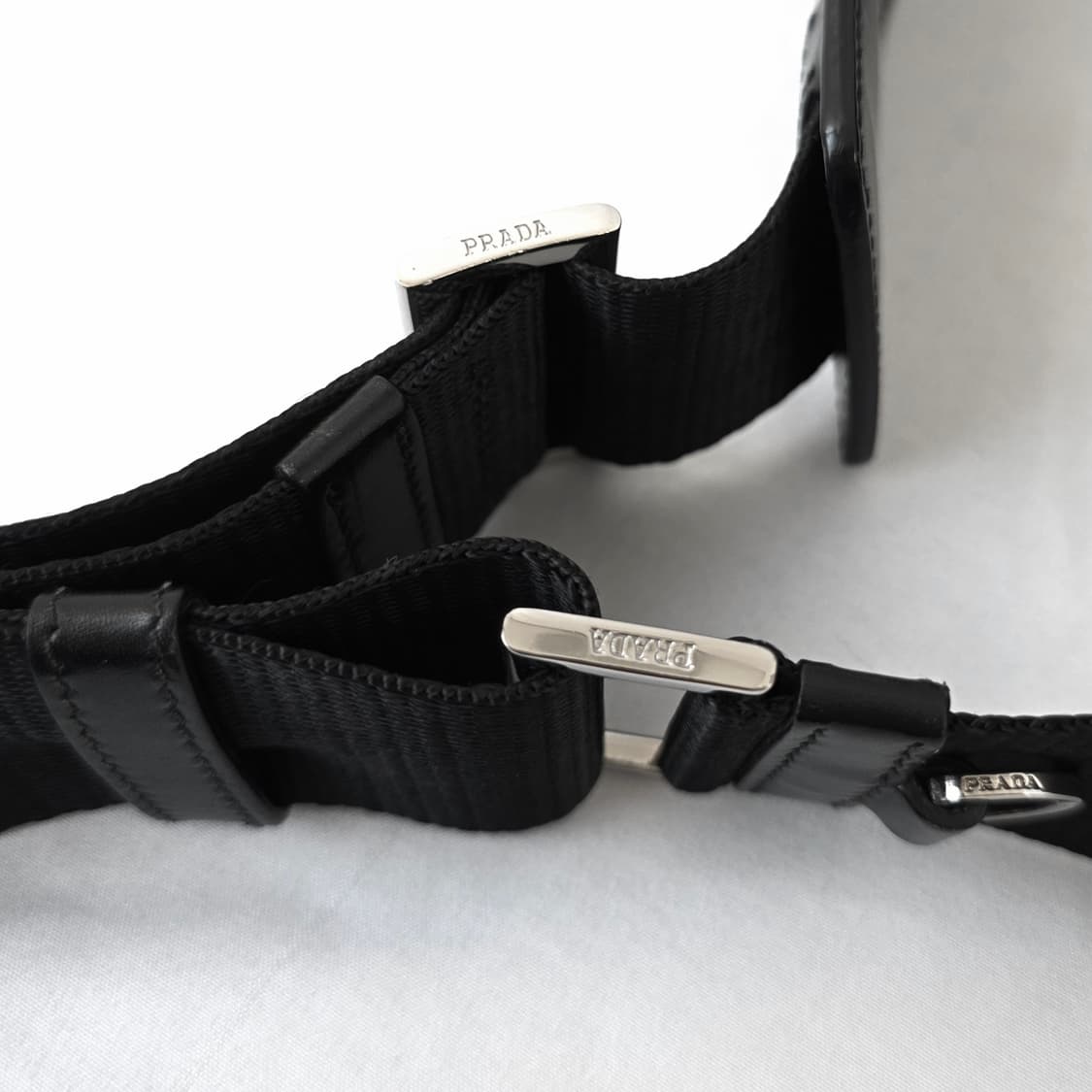 [정품 PRADA] 프라다 투포켓 지퍼 나일론 메신저백 크로스백 라지 상품이미지6