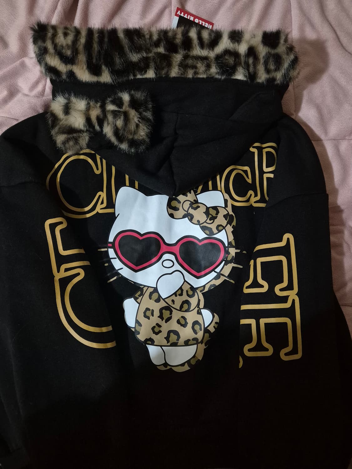 새상품) 세실맥비 Avail 헬로키티 호피 퍼 후드집업 갸루 대대장 상품이미지2