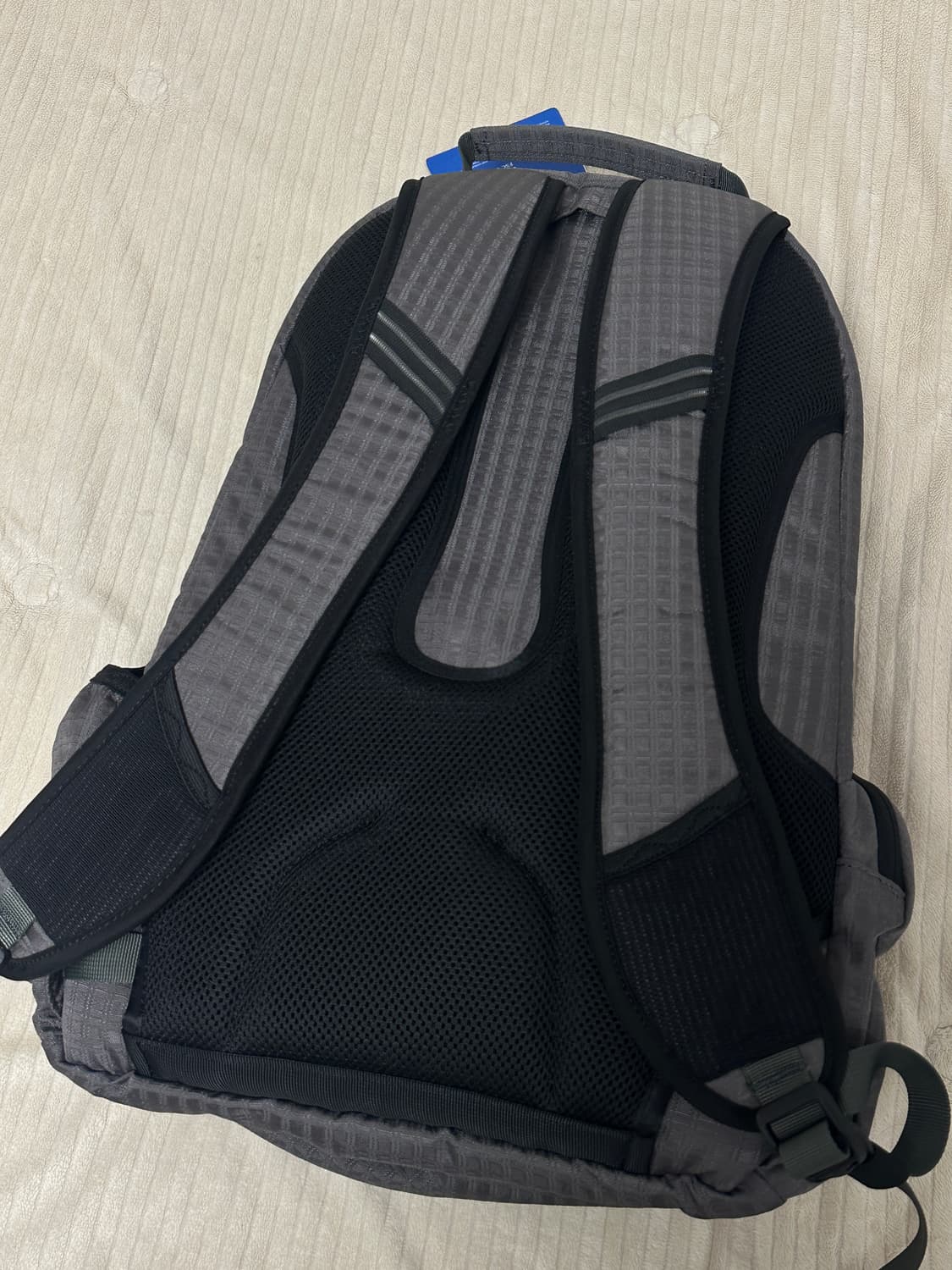 파타고니아 LIGHTWIRE 그레이 백팩 상품이미지4