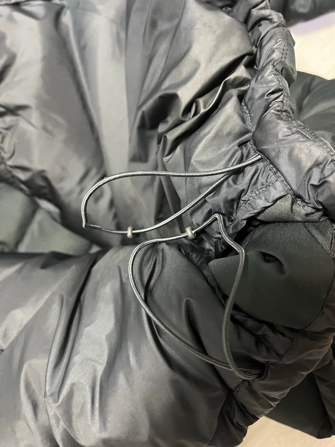 마운틴하드웨어 다운패딩 2XL-3XL(하자있음) 상품이미지9