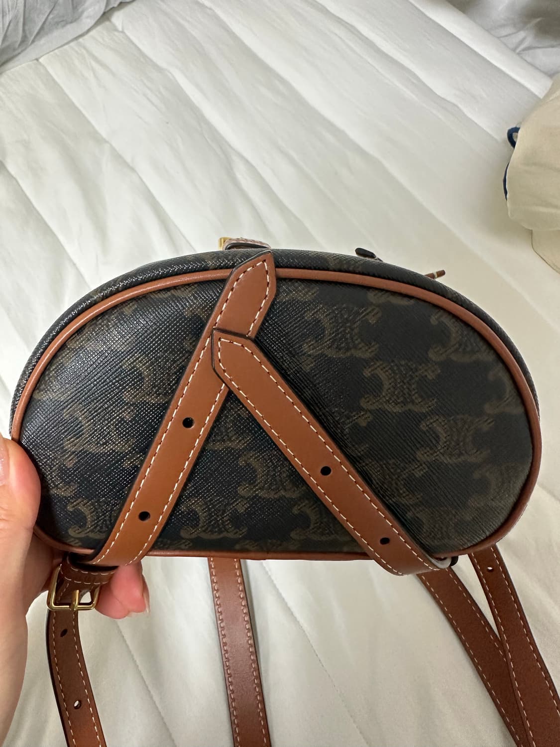 (실착5회미만)@직거래네고가능셀린느 미니 폴코 백팩 트리옹프 새상품급 상품이미지7