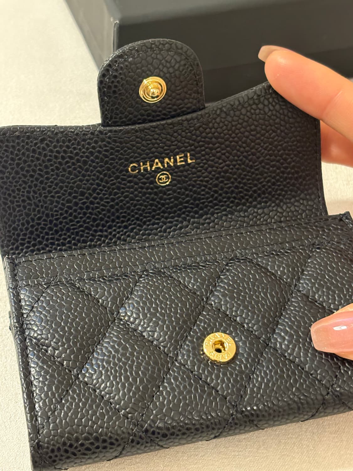샤넬 캐비어 똑딱이 금장 카드지갑 (새상품) 상품이미지4