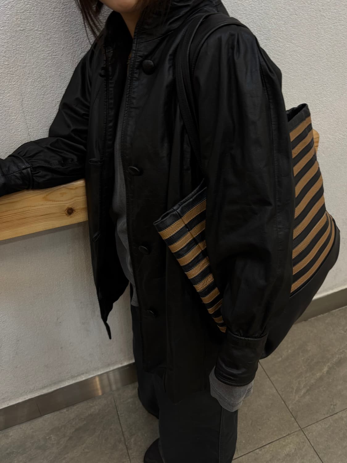 vtg cowhide button loop midi jacket 상품이미지5