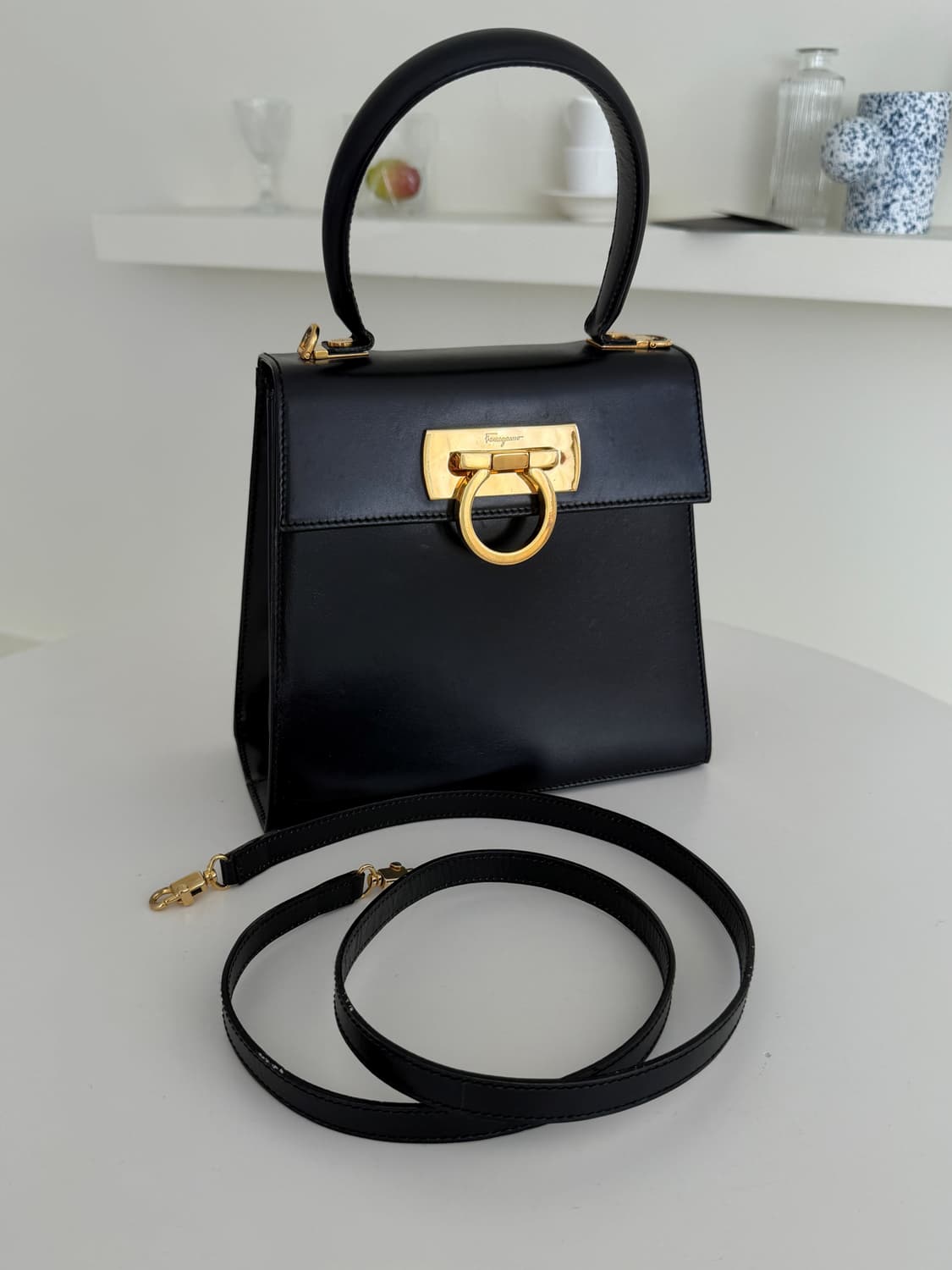 [Ferragamo] Iconic Top Handle Bag Small 상품이미지3