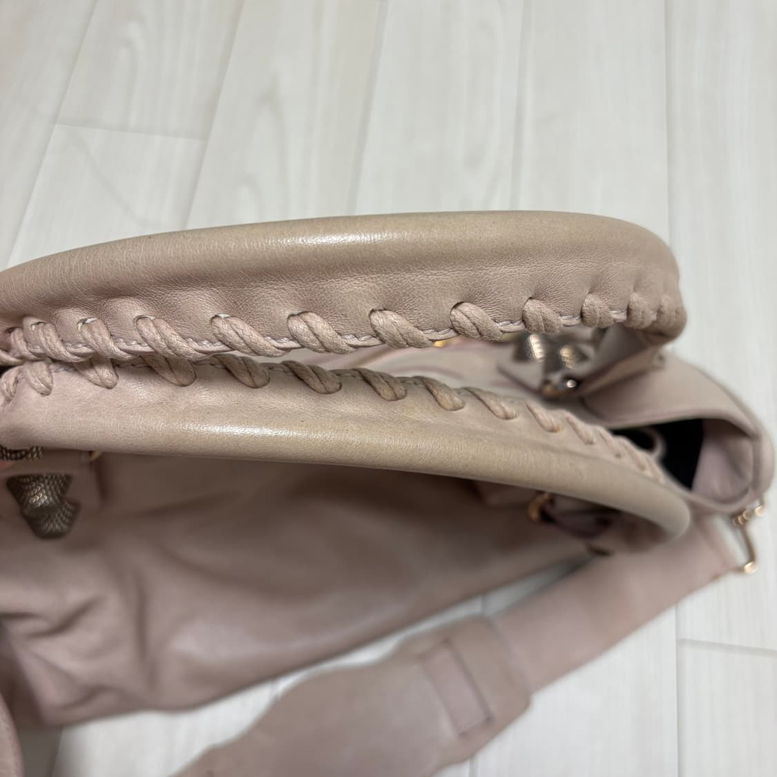 발렌시아가 모터백 상품이미지3