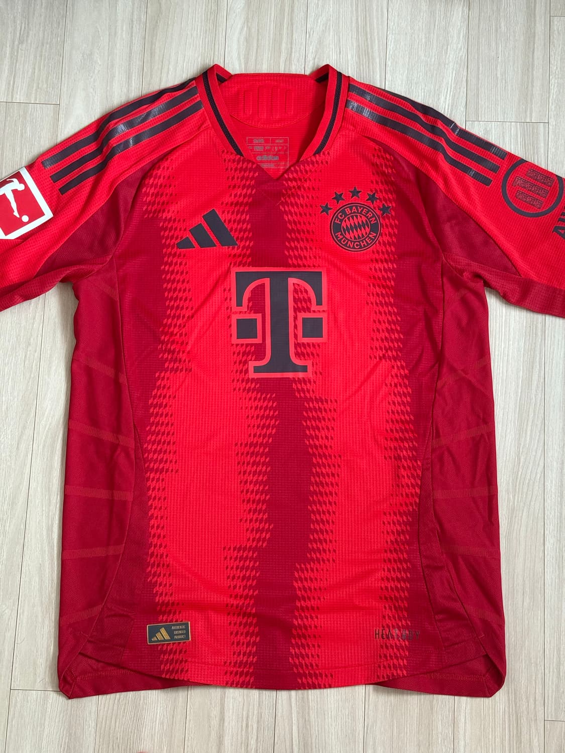 뮌헨 어센틱 24-25유니폼 상품이미지1