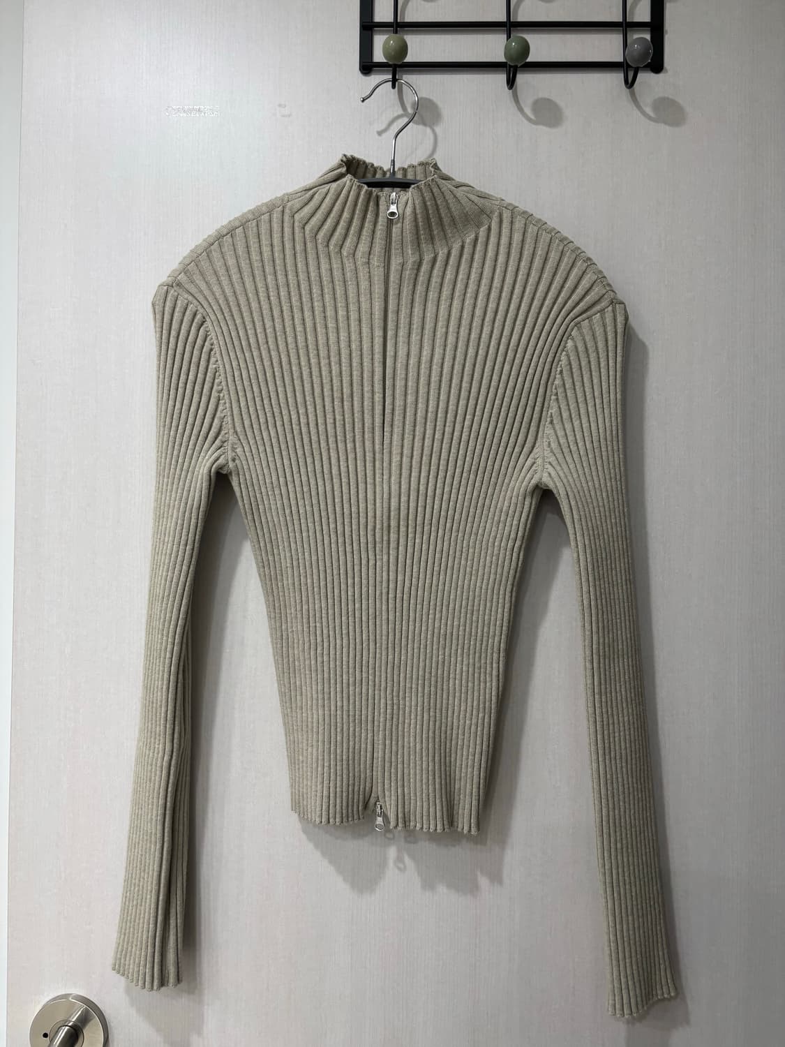 AMOMENTO 아모멘토 high neck zip-up 상품이미지2