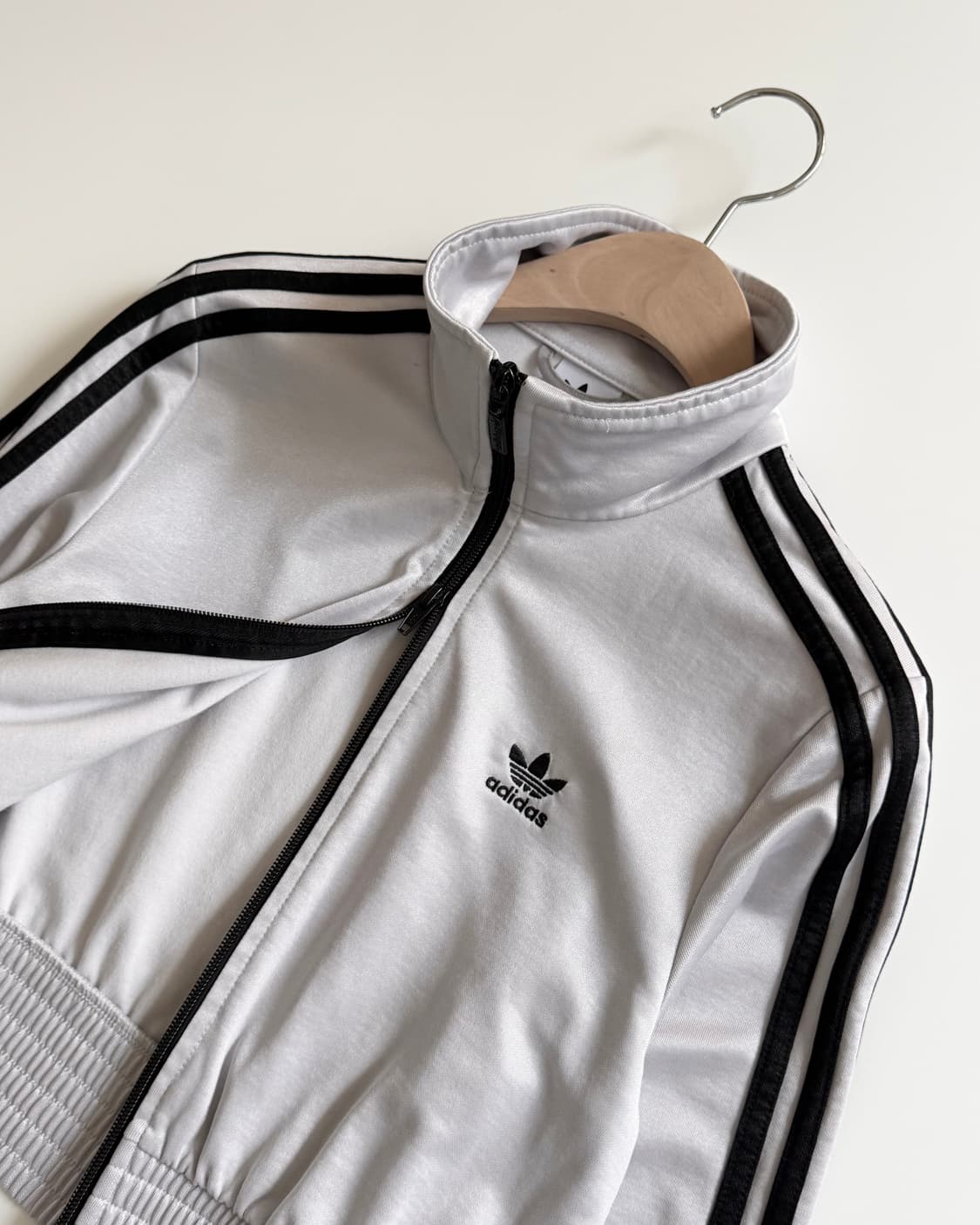 Adidas 아디다스 실버그레이 컬러 크롭 트랙 집업자켓 상품이미지6