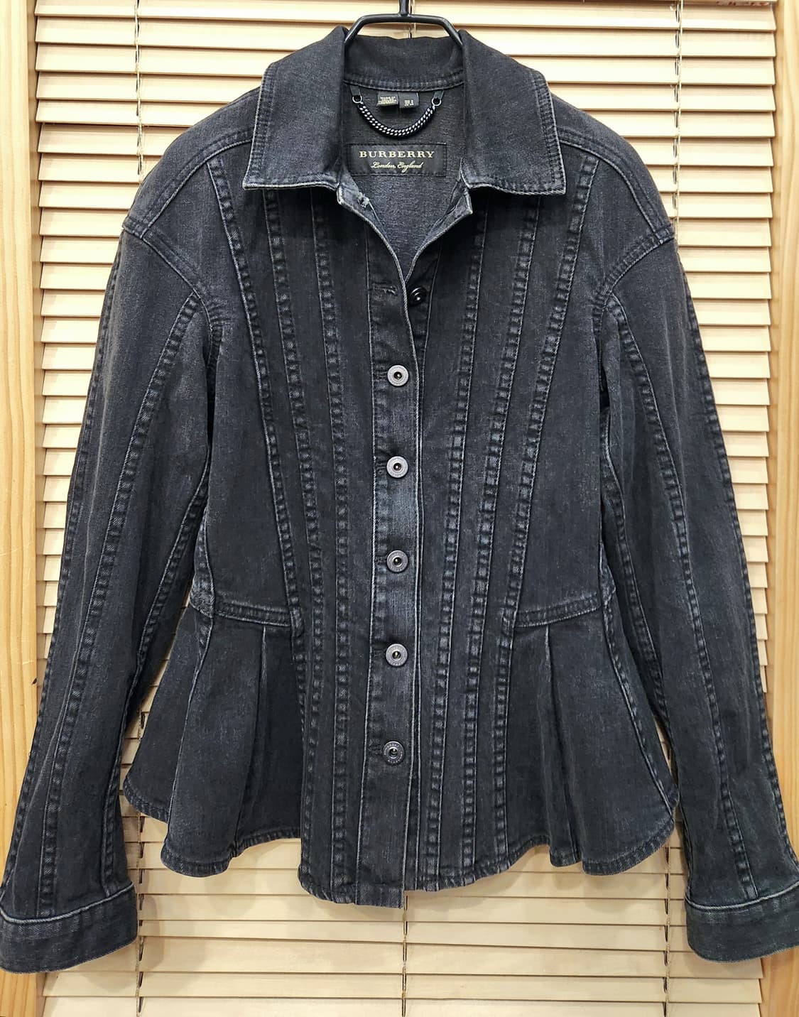 버버리 정품 여성 흑청 데님자켓XS 상품이미지1