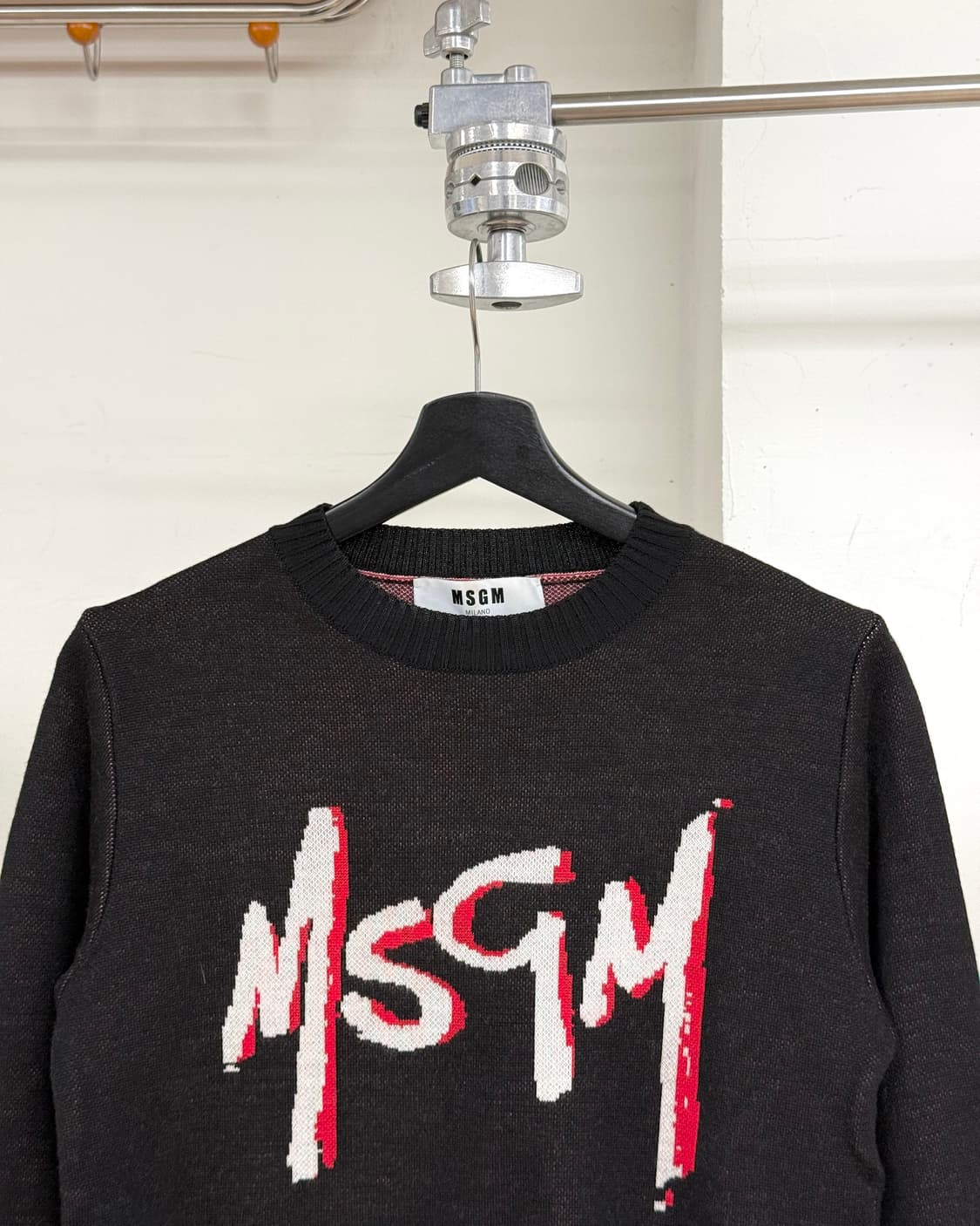 엠에스지엠 딥브라운 로고 롱슬리브 스웨터 상품이미지2