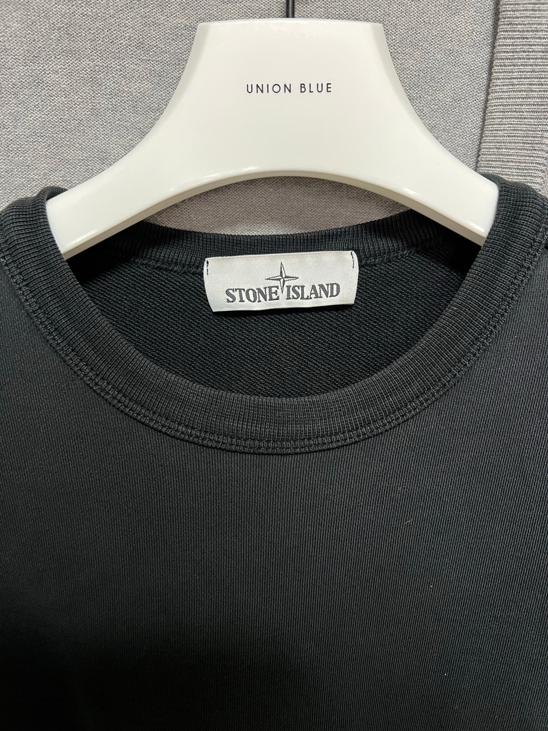 스톤아일랜드 맨투맨 블랙 상품이미지3