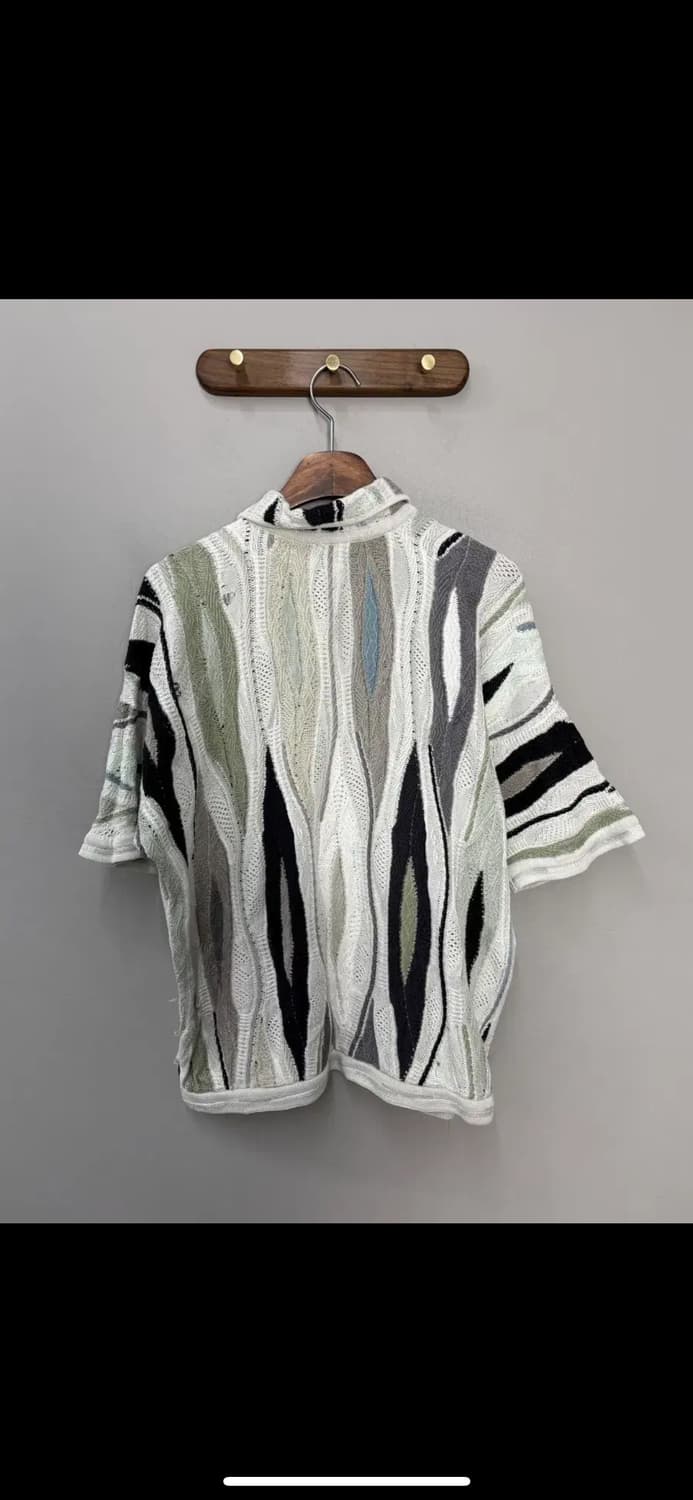 쿠지 3D 케이블 데미지 버튼 반팔니트 H2504 상품이미지5