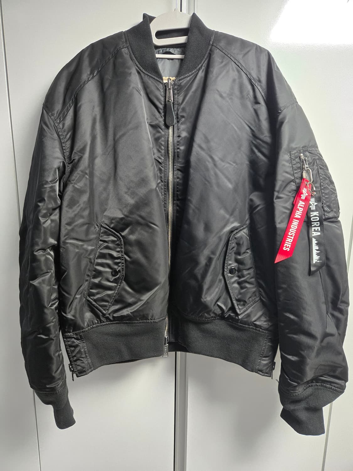 알파 인더스트리 MA-1 루즈핏 라글란 사이드짚 상품이미지3