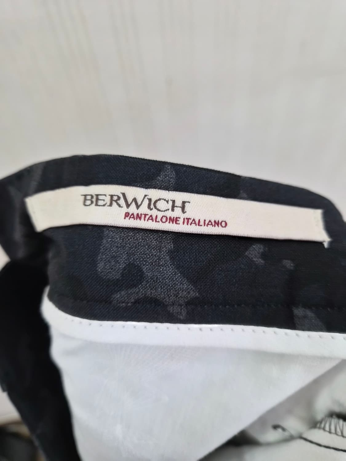 32) Berwick 베르위치 카모 슬랙스 팝니다 상품이미지4