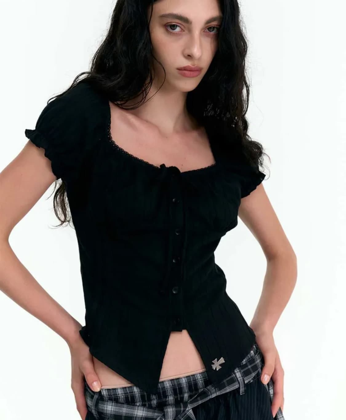 2000아카이브스 벨라 블라우스 블랙 상품이미지1