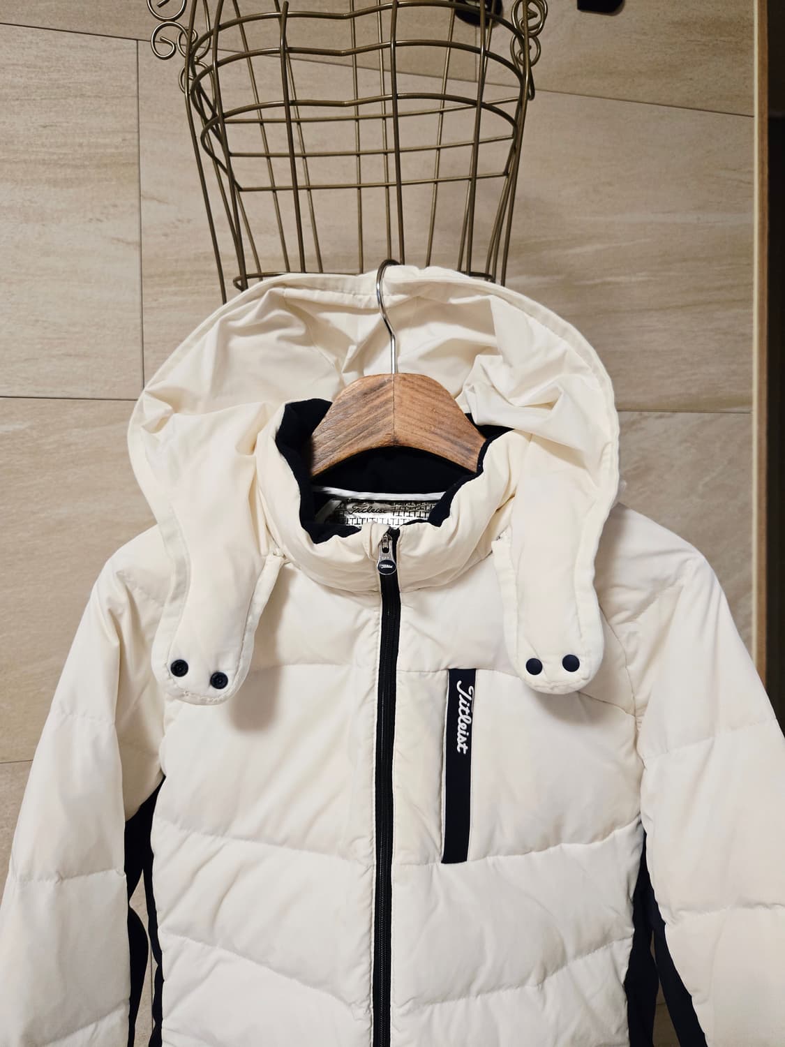 [m] 타이틀리스트 여성 골프 구스 패딩 상품이미지2