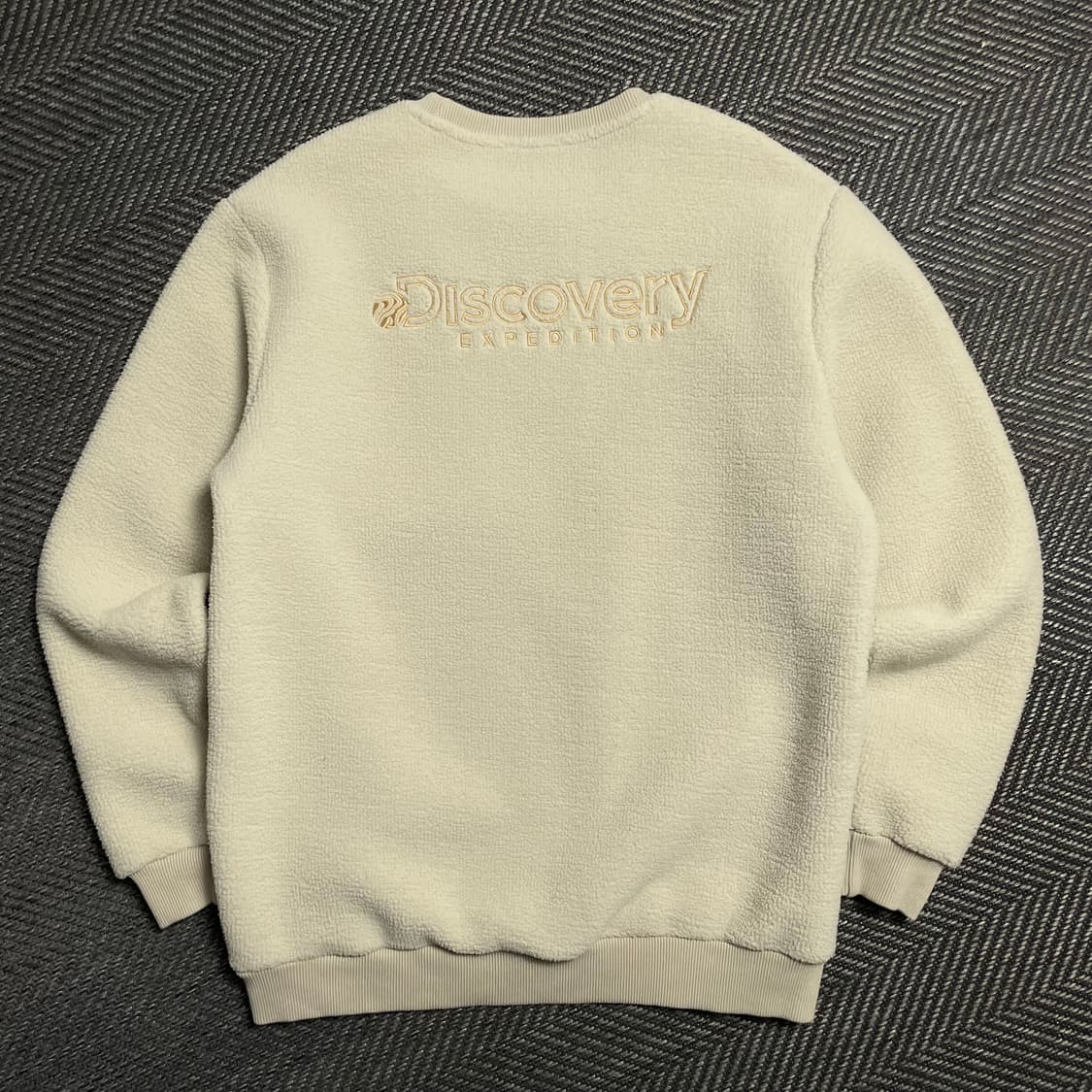 디스커버리 포켓 디테일 플리스 맨투맨 아이보리y 5352 상품이미지2