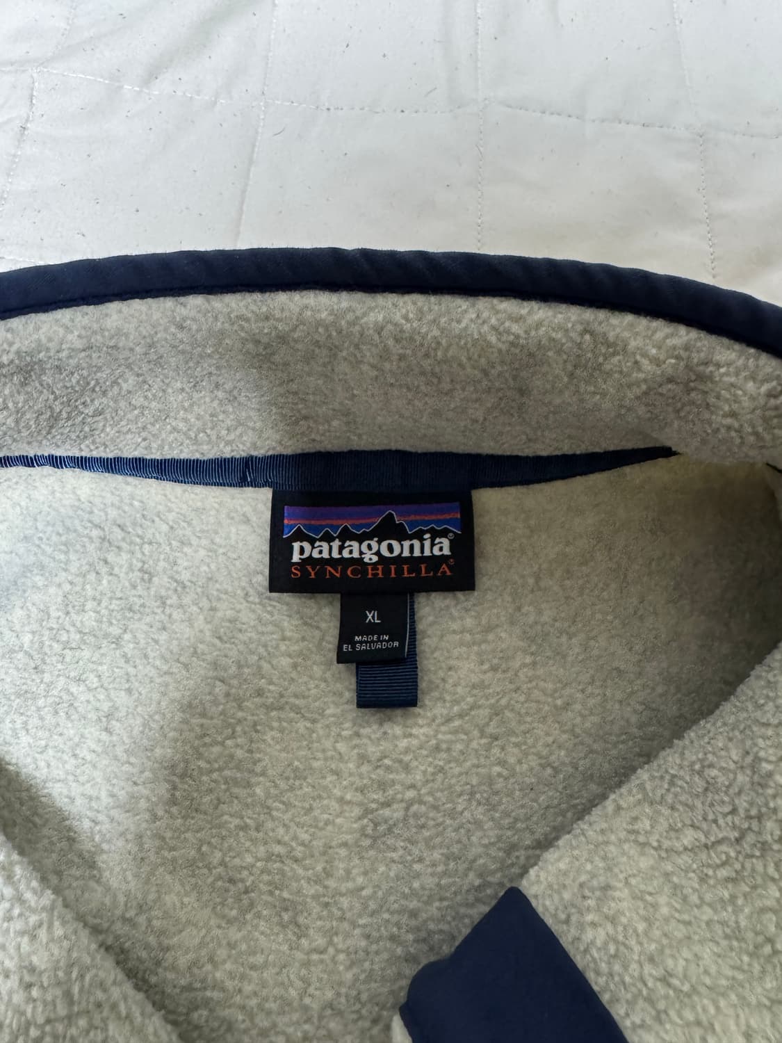 파타고니아 신칠라 오트밀 XL 판매합니다 상품이미지3