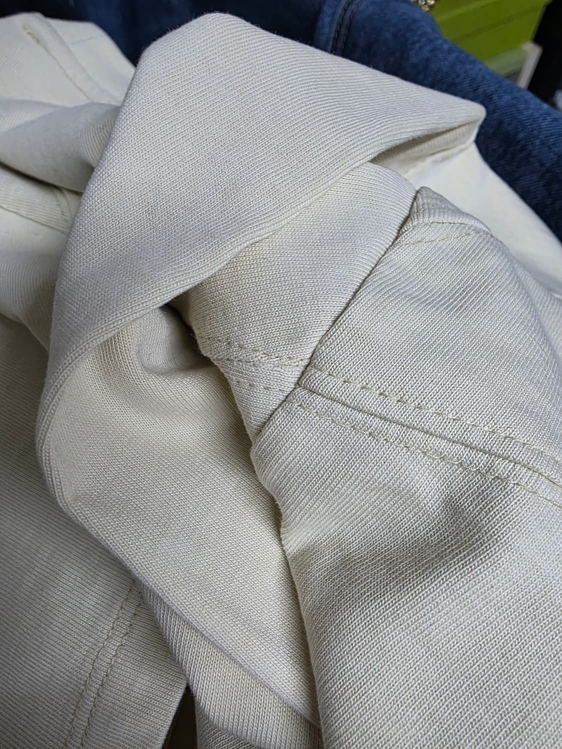 에토스 스티치 슬리브 맨투맨 상품이미지8