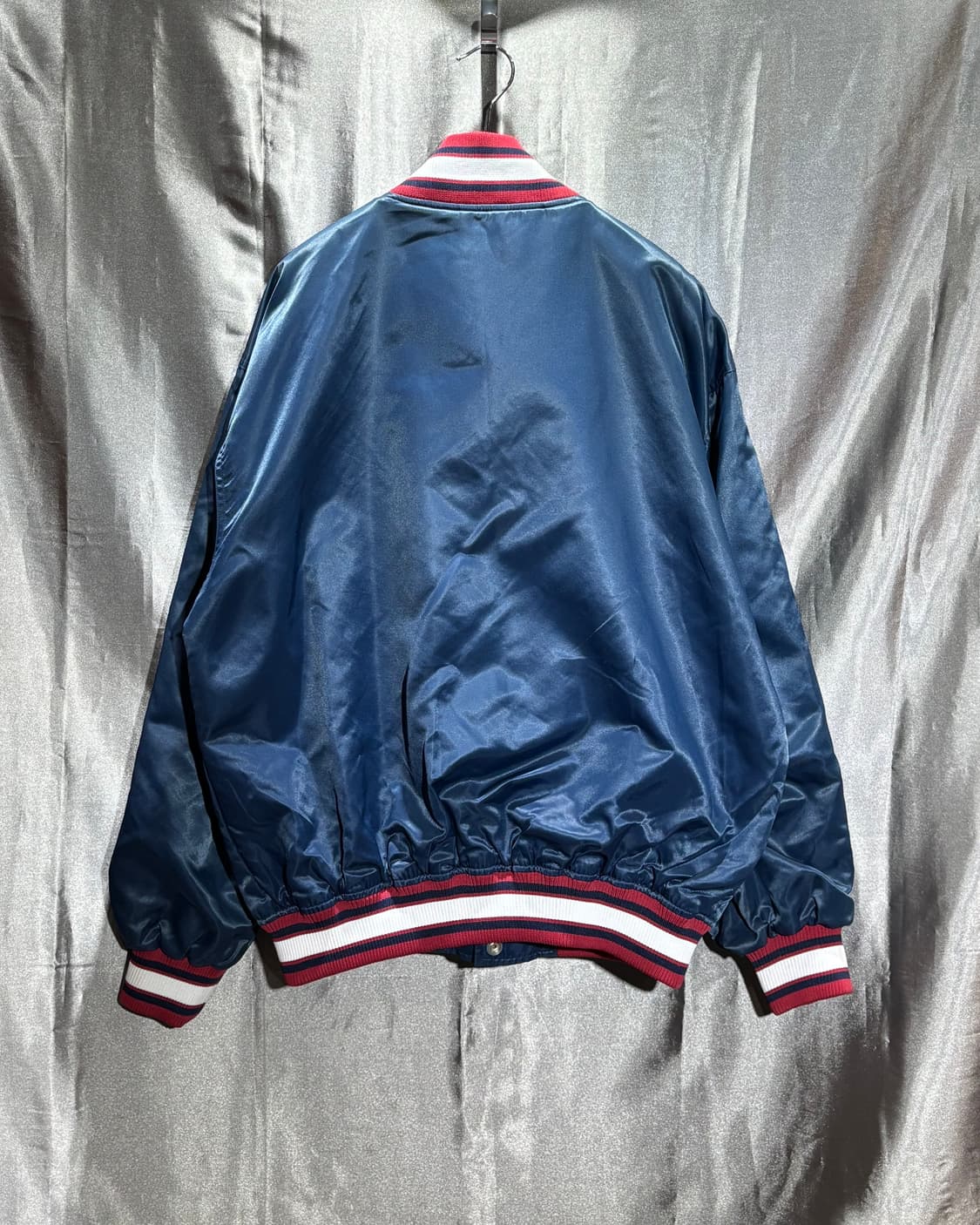 M LevIs 리바이스 레드탭 빅로고 사틴 바시티  상품이미지3