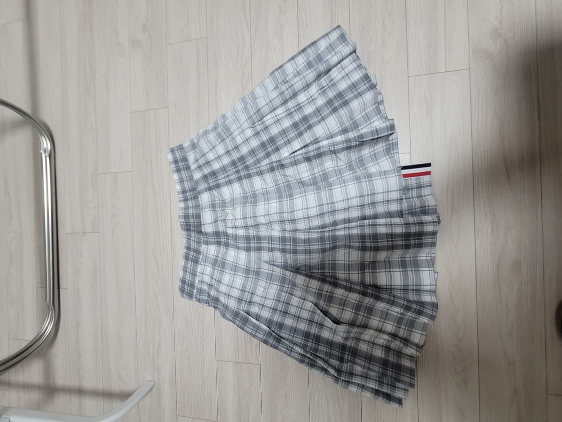 (급매)톰브라운 플리츠 체크 스커트 1번시착 (정품) 상품이미지3