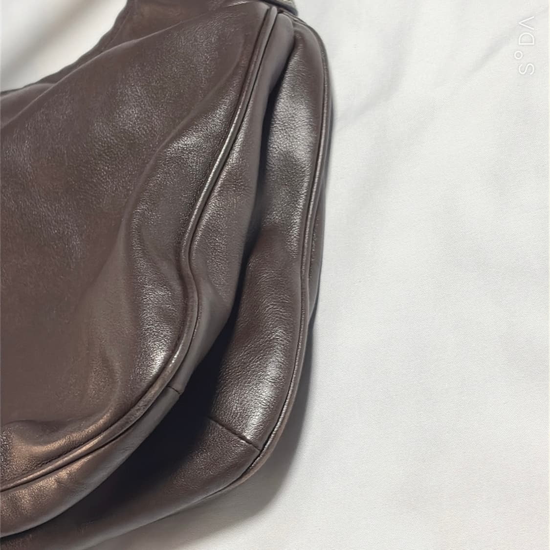 프라다 비텔로 피비 숄더백 호보백 브라운 상품이미지9