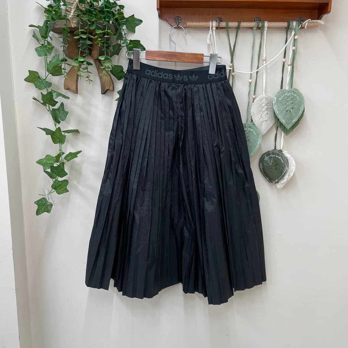 아디다스 풀밴딩 블랙 폴리에스터 플리츠 롱 스커트 상품이미지4
