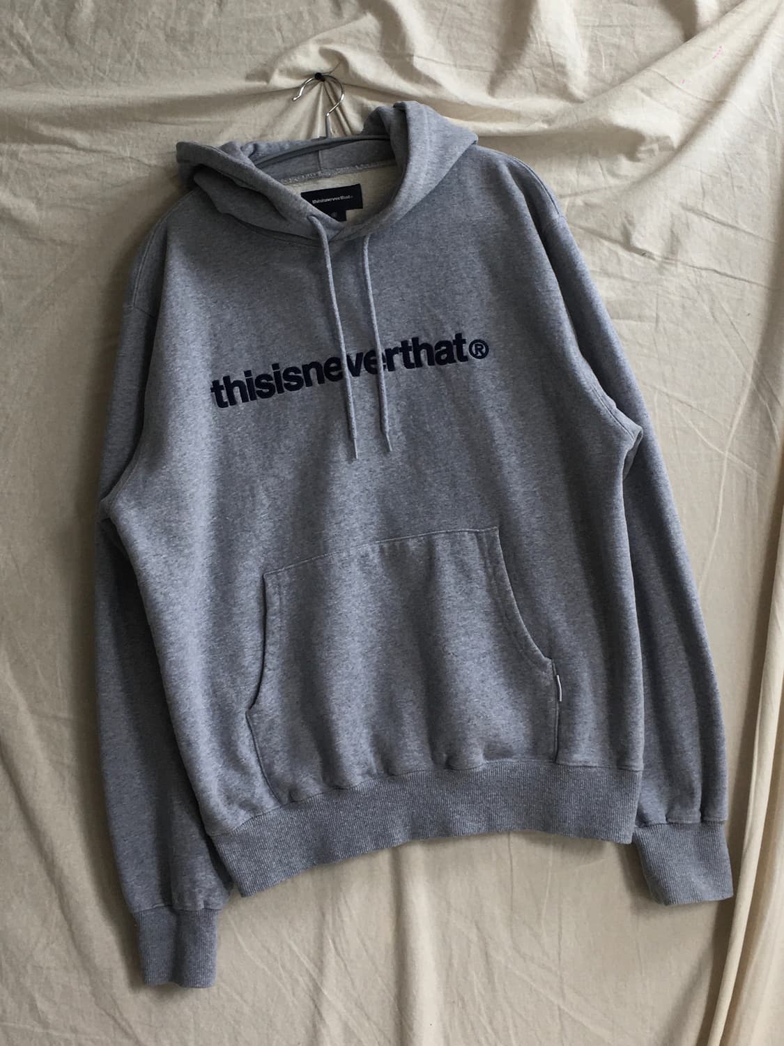 디스이즈네버댓 스펠 후드티 상품이미지3