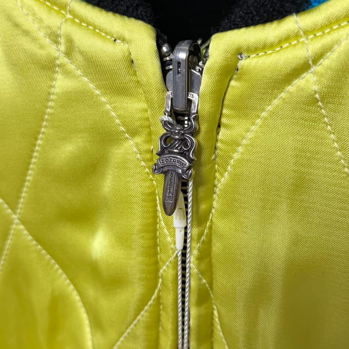 1450판매/새상품 크롬하츠 리버서블 매티보이 스카쟌 봄버 집업 상품이미지9