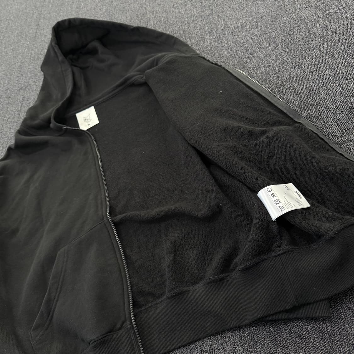 아이앱스튜디오 쿠로미 콜라보 후드집업  상품이미지9