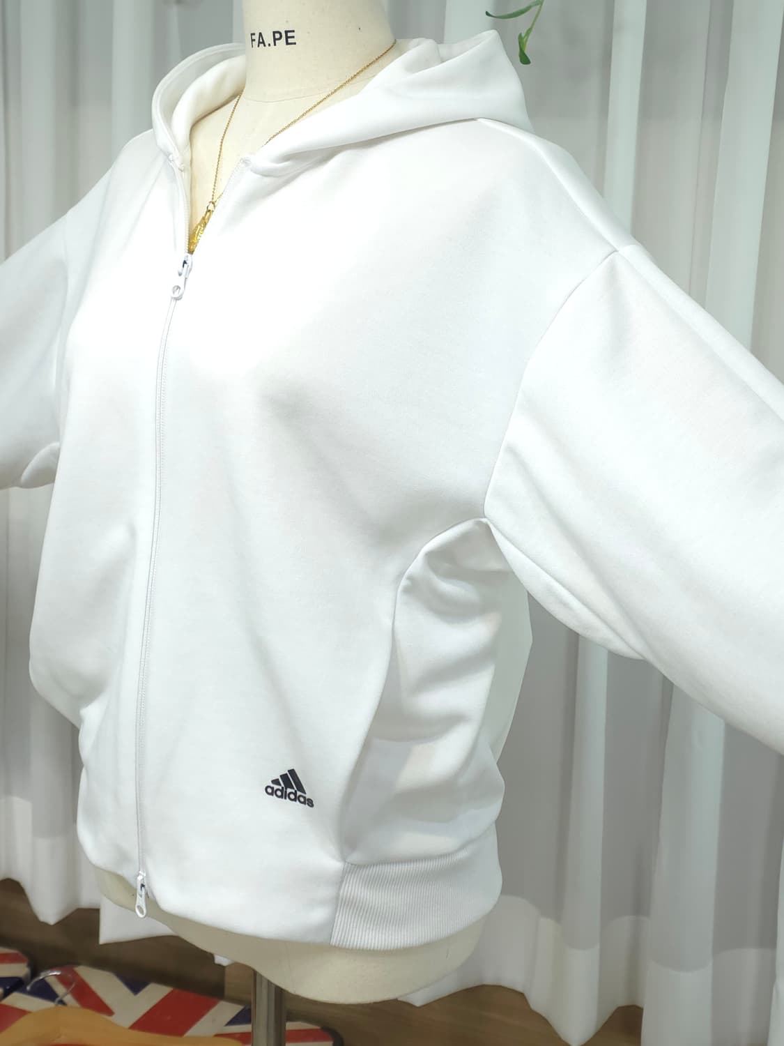 아디다스 상품이미지10