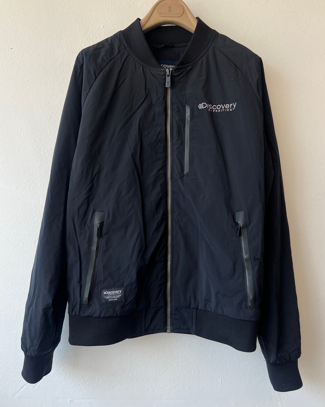 디스커버리 남성 블랙 블루종점퍼 신슐레이트 상품이미지1