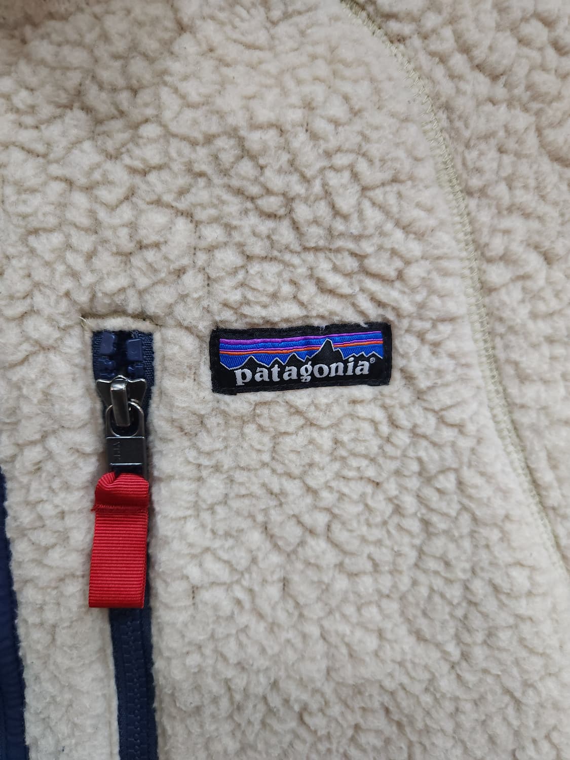 파타고니아 레트로 파일 후리스 자켓

 상품이미지3