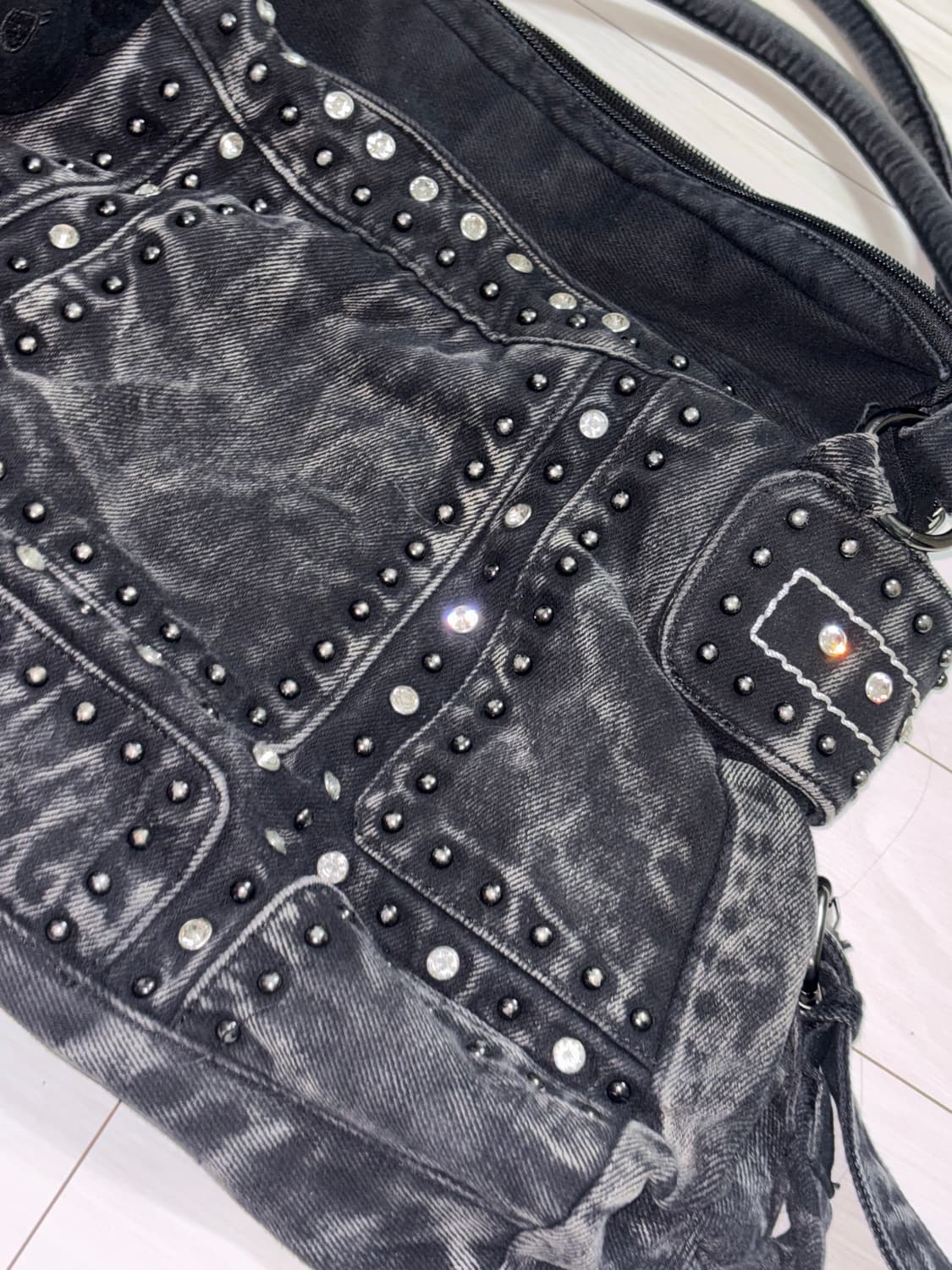 스터드 큐빅 블랙 데님 토트백 숄더백 시티백 상품이미지4